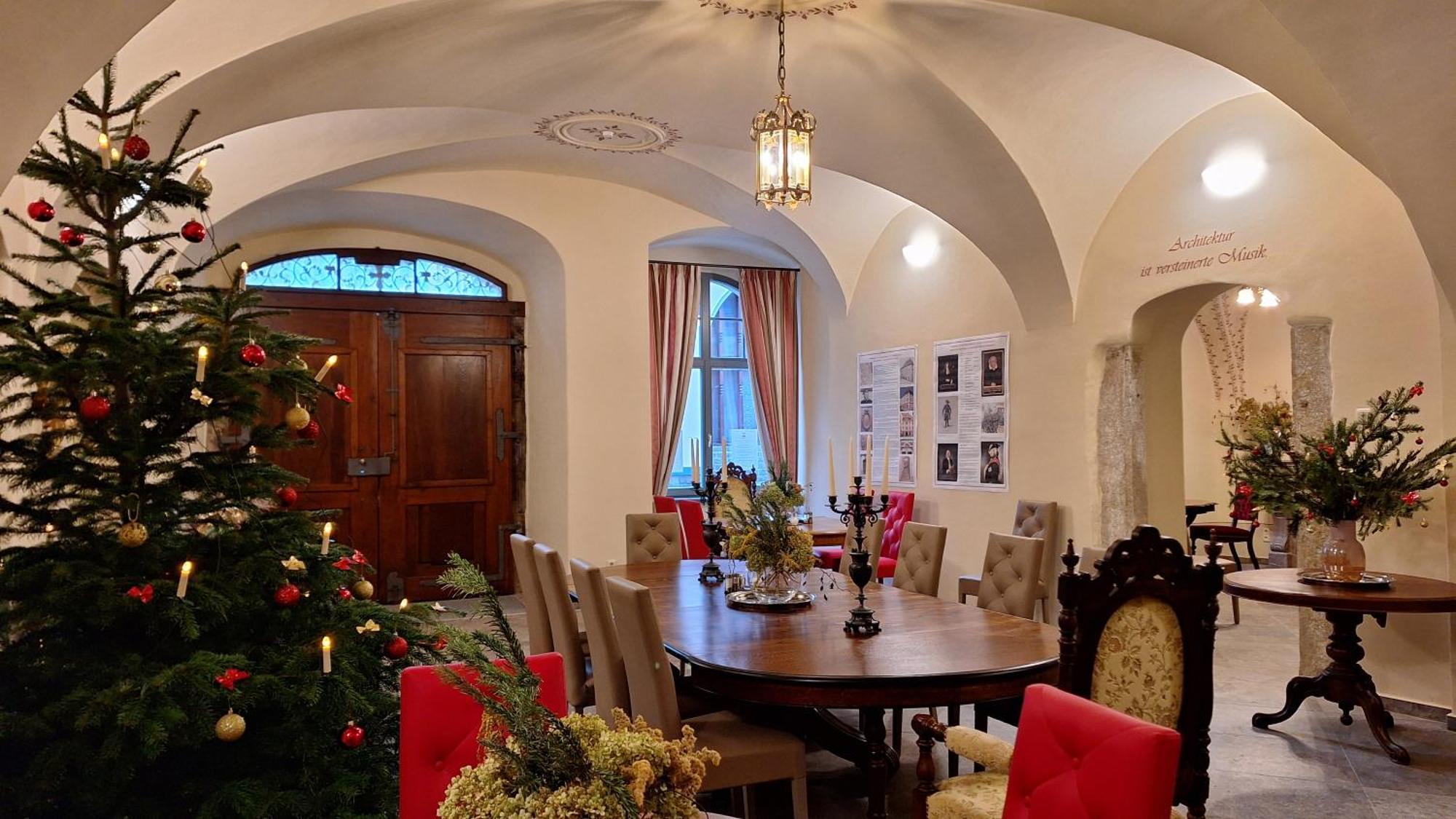 Stadtpalais Familien-Suite 4 Zimmer Mit Galerie Maximal 6 Personen เบาท์เซน ภายนอก รูปภาพ