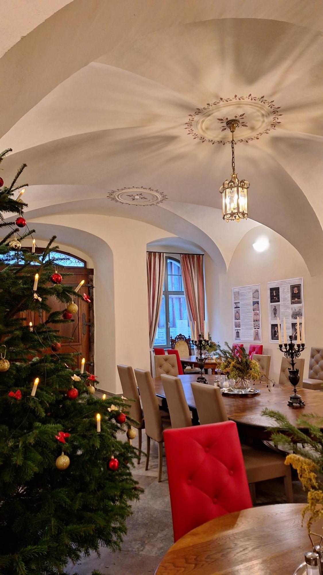 Stadtpalais Familien-Suite 4 Zimmer Mit Galerie Maximal 6 Personen เบาท์เซน ภายนอก รูปภาพ