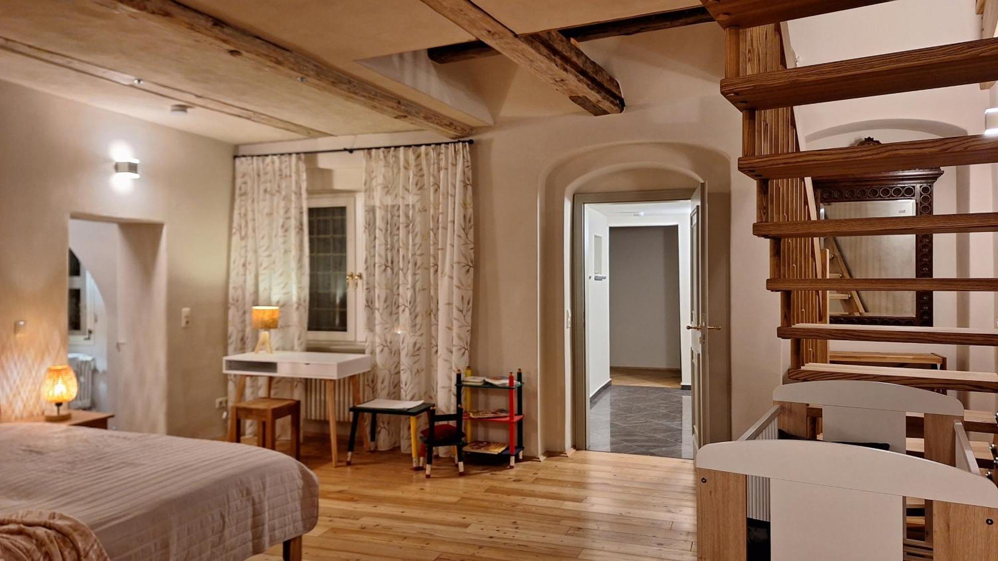 Stadtpalais Familien-Suite 4 Zimmer Mit Galerie Maximal 6 Personen เบาท์เซน ภายนอก รูปภาพ