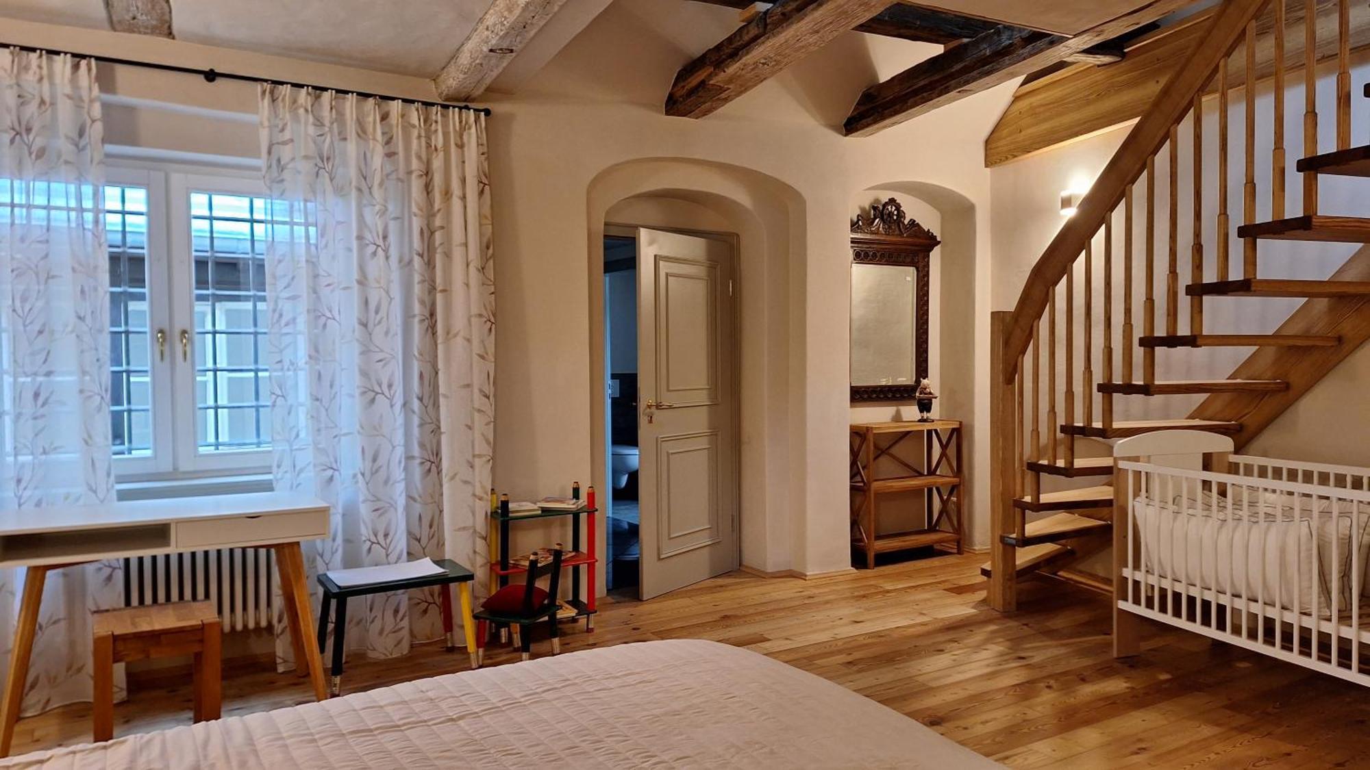 Stadtpalais Familien-Suite 4 Zimmer Mit Galerie Maximal 6 Personen เบาท์เซน ภายนอก รูปภาพ
