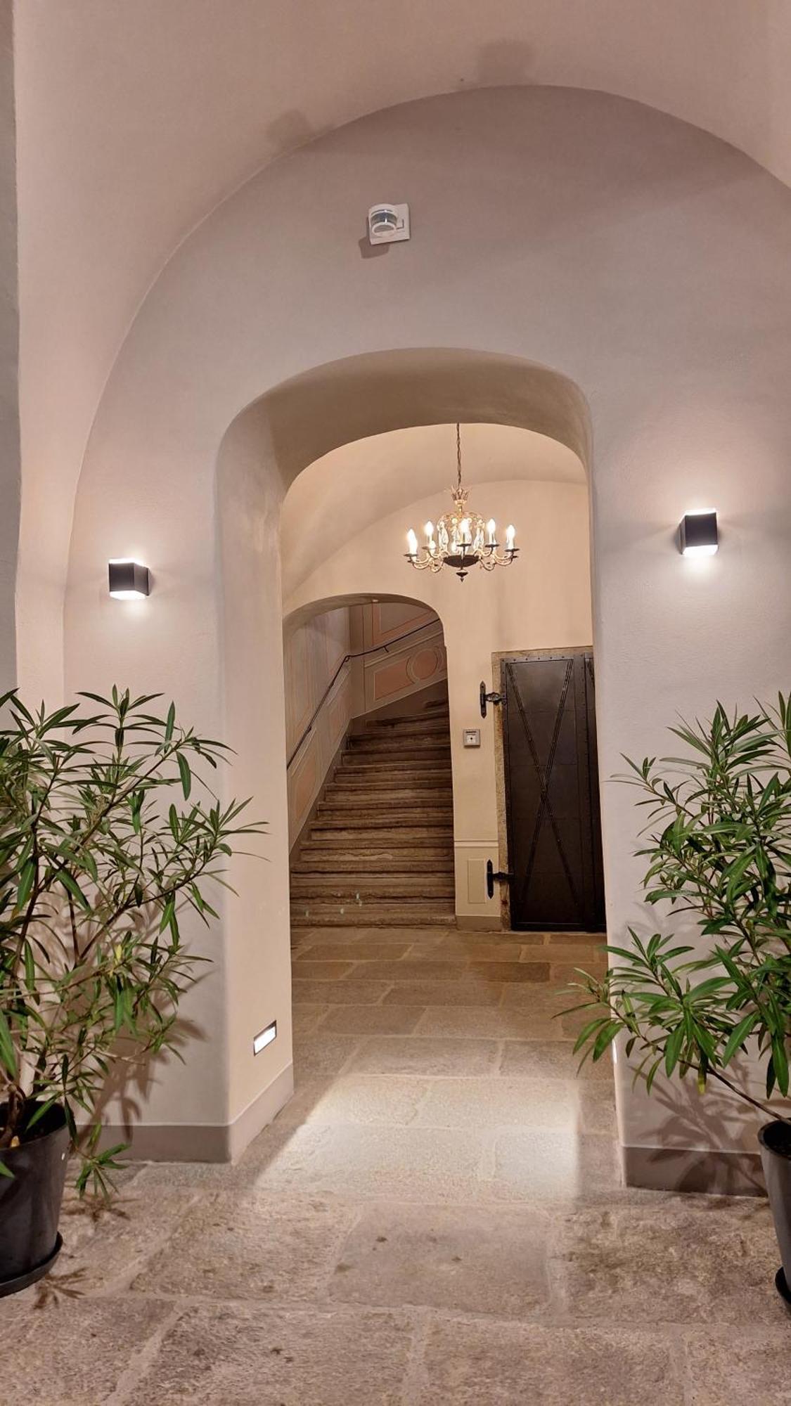 Stadtpalais Familien-Suite 4 Zimmer Mit Galerie Maximal 6 Personen เบาท์เซน ภายนอก รูปภาพ
